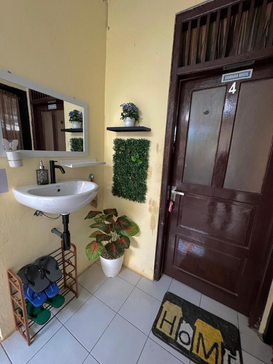 Ardian House Jepara Habitación foto